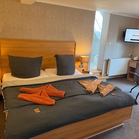 Hotel Peters Neuharlingersiel Kültér fotó