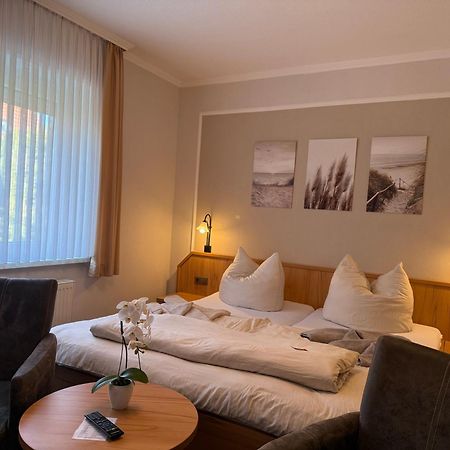 Hotel Peters Neuharlingersiel Kültér fotó