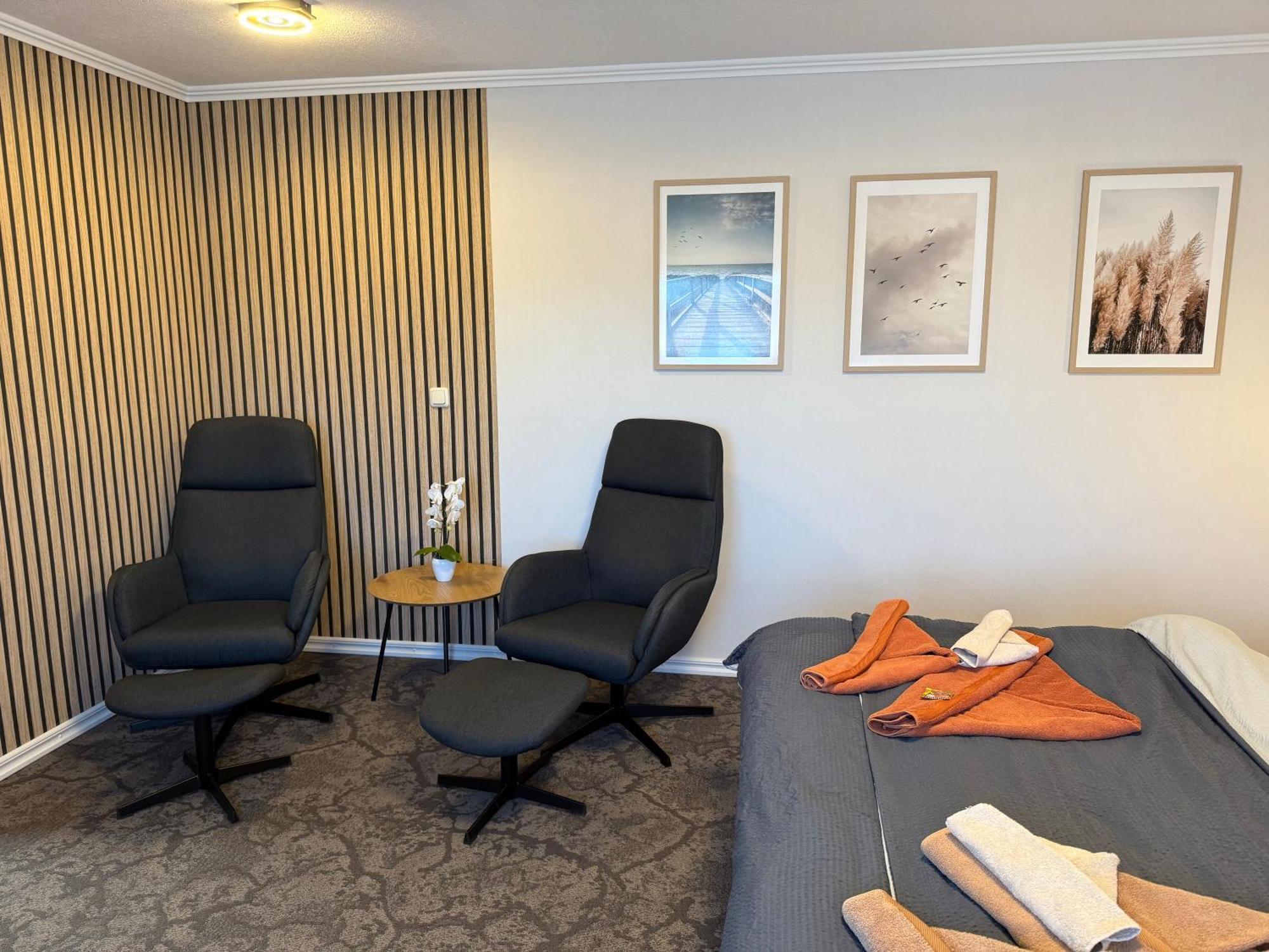 Hotel Peters Neuharlingersiel Kültér fotó
