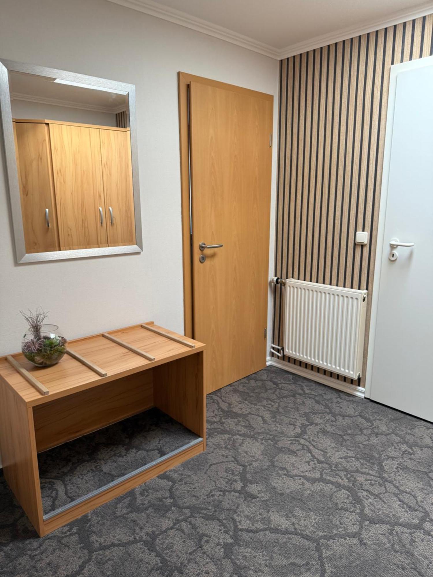 Hotel Peters Neuharlingersiel Kültér fotó