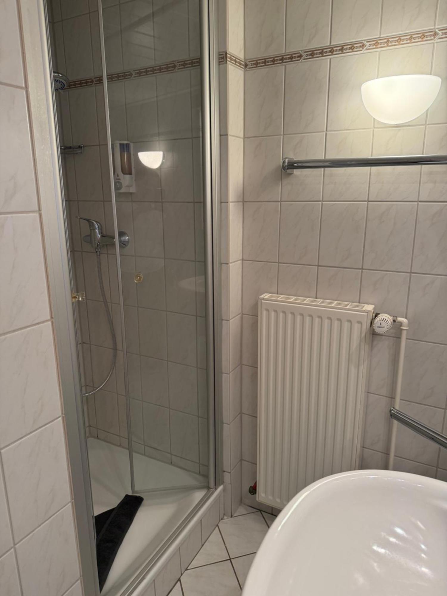 Hotel Peters Neuharlingersiel Kültér fotó